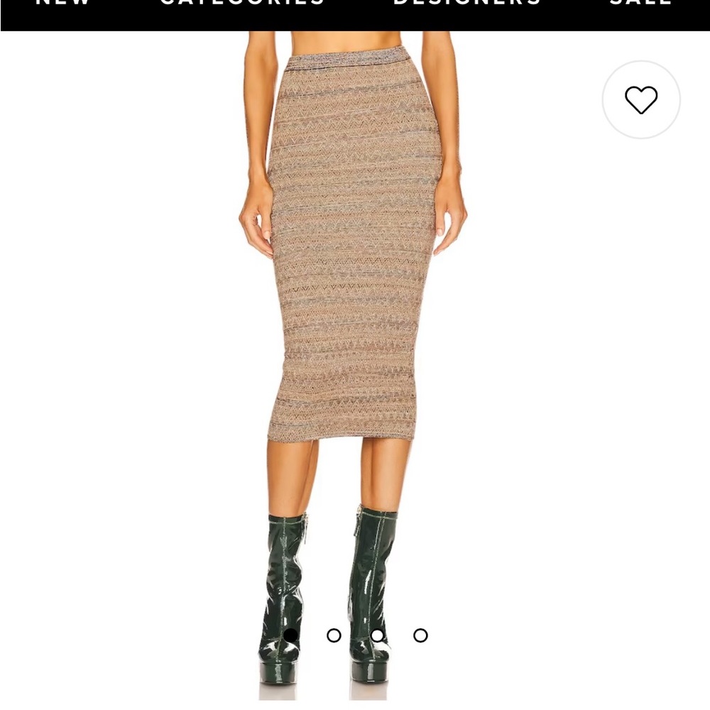 House of Harlow knit skirt 

*no top*